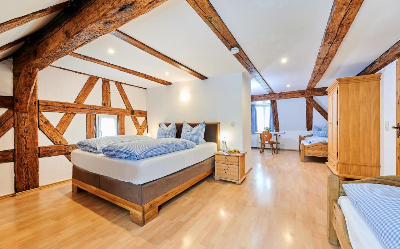 Hotel-Gasthof Bub Цирндорф Екстер'єр фото