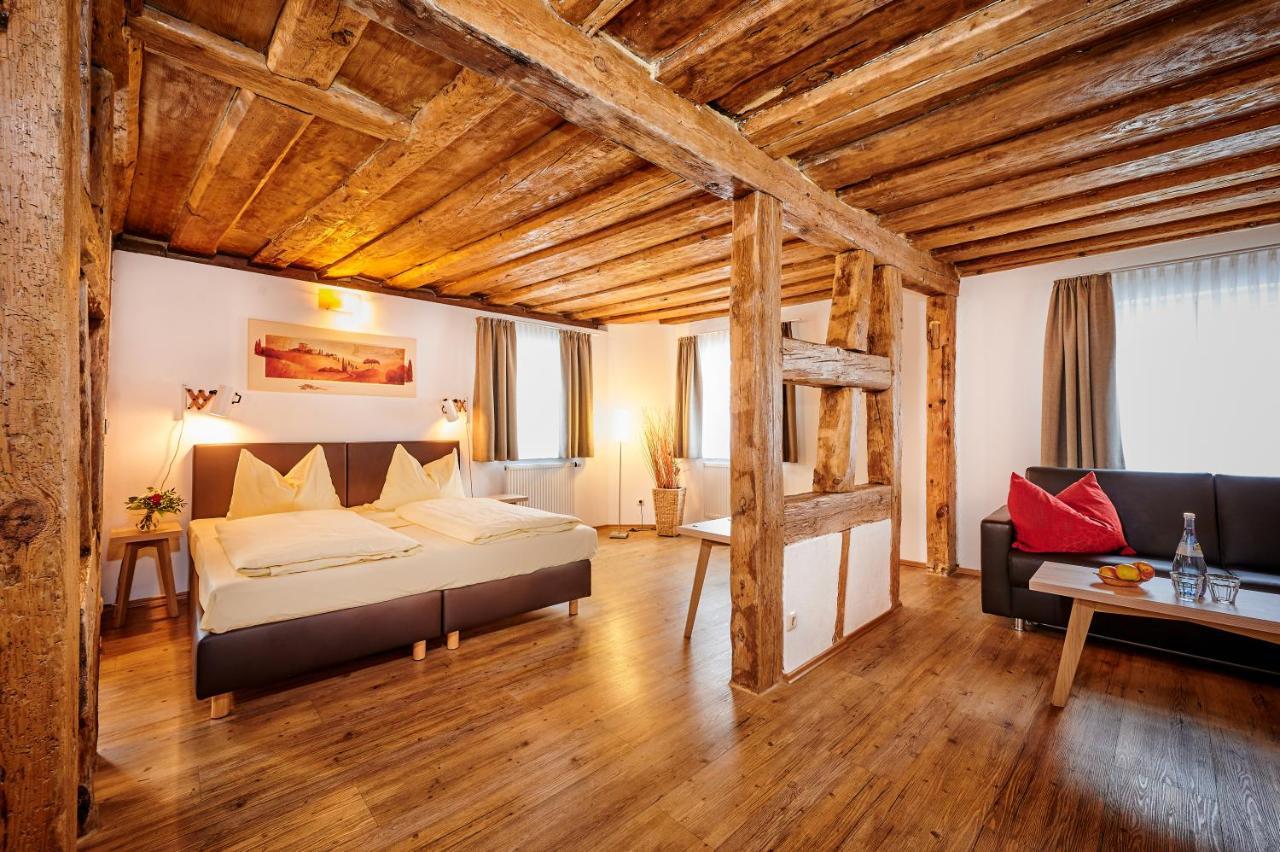 Hotel-Gasthof Bub Цирндорф Екстер'єр фото